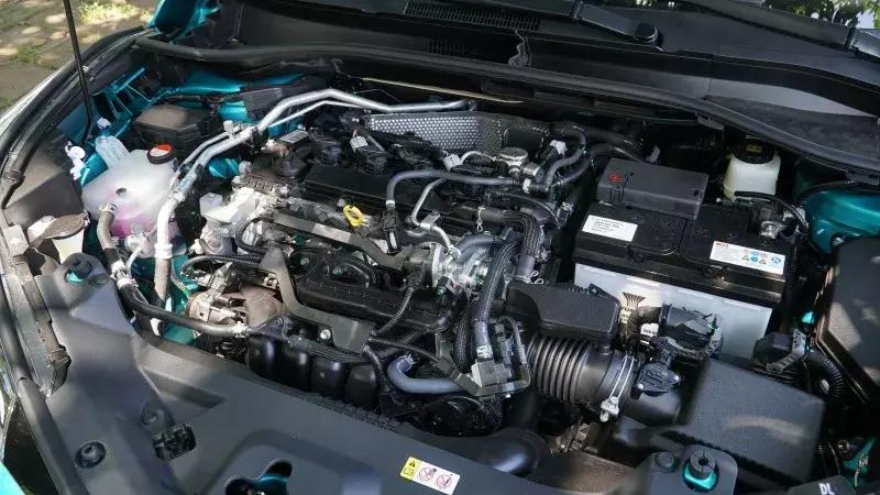 探歌suv和其他suv对比,全新探歌在suv领域大放异彩