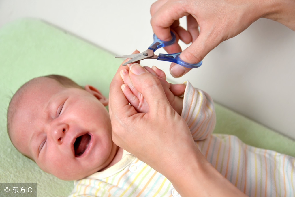 宝宝指甲异常是什么原因,宝宝指甲甲沟炎图片