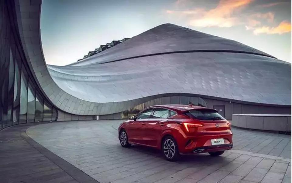 20年长安逸动xt两厢车手动挡二手,长安两厢车逸动xt该怎么选