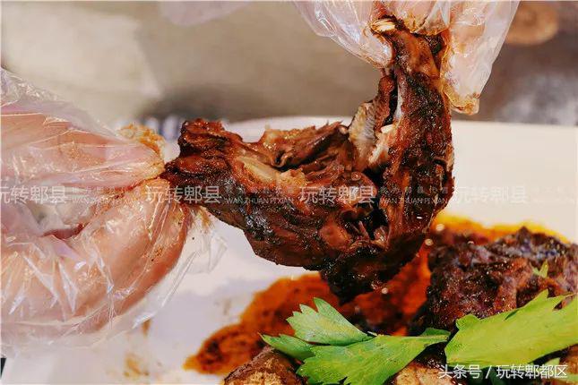 萌翻了！火爆全国的网红“熊熊”锅惊现郫都！快来打卡……