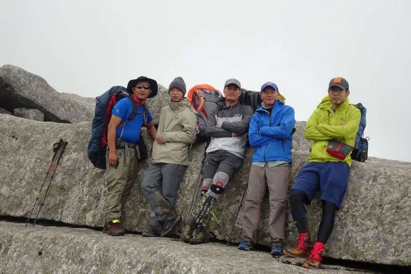 被狂风吹崩的鳌太装逼之旅——下撤归来浅谈装备