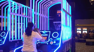 天津攀岩墙室内游乐场,天津攀爬类游乐园