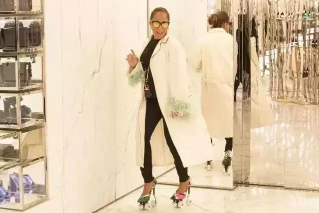 5000元左右的香奈儿,lv和香奈儿哪个便宜