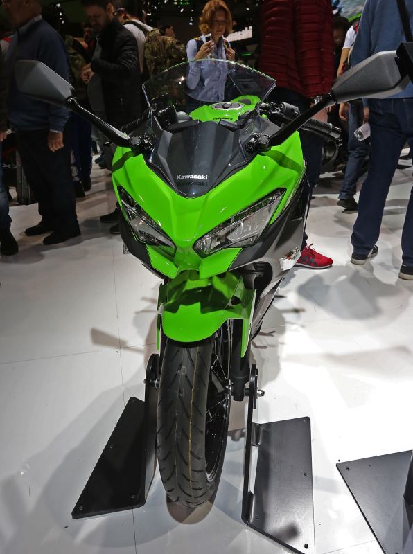 川崎z400对比忍者400,川崎忍者400和本田400f