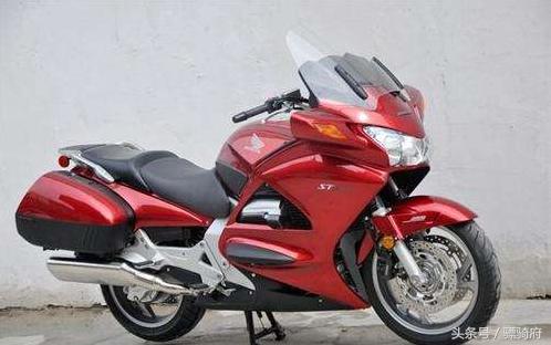 摩托车当中太子,巡航,咖啡这些车型的分类依据是什么