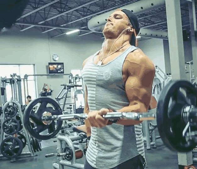 正常身材健身喝增肌粉还是蛋白粉,初级健身喝增肌粉还是蛋白粉