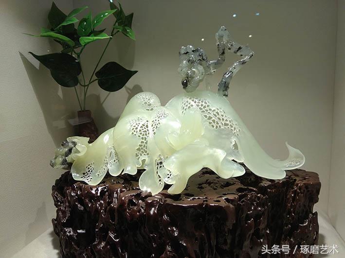 岫岩玉闻名的玉雕,岫岩玉雕巧夺天工