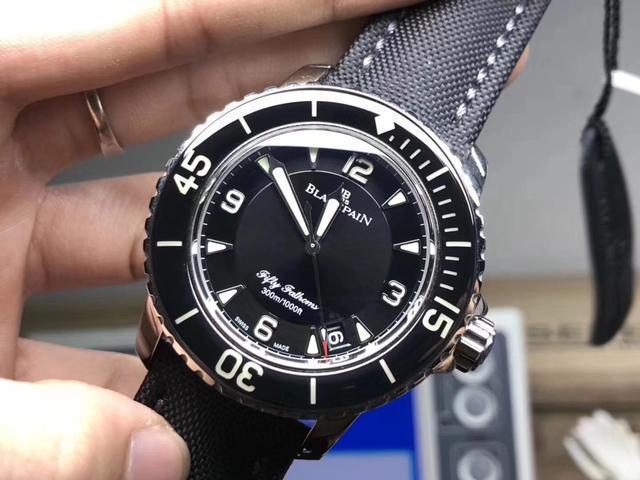 抖音博主戴的什么手表,抖音上的名表是正品吗