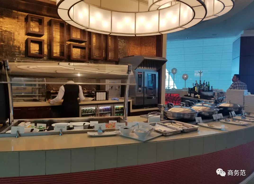 阿联酋航空豪华经济舱体验,阿联酋航空奢华