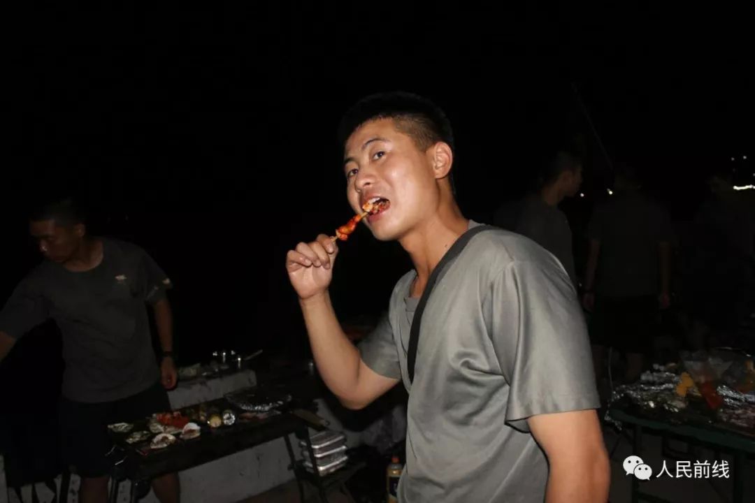 面朝大海烧烤,面朝大海人生就像奔流不息的大海