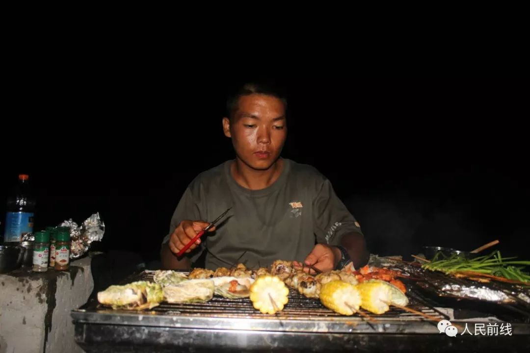 面朝大海人生就像一场旅行,面朝大海烧烤