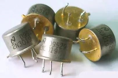 三极管元件符号,三极管字母符号