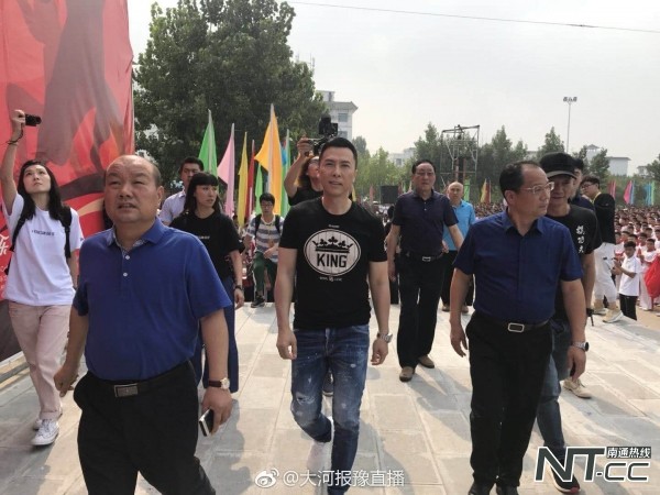 甄子丹回学校,甄子丹去少林寺塔沟武术学校