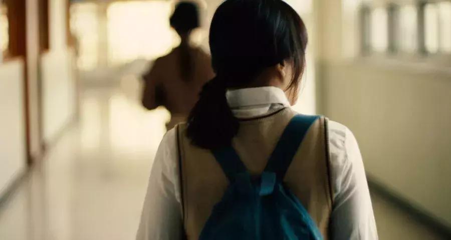 你听说过酒吧门口“捡尸”吗？反性侵，我们到底能做些什么？