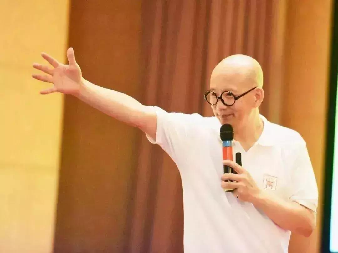 唤醒你心中的巨人的书,读《唤醒心中的巨人》