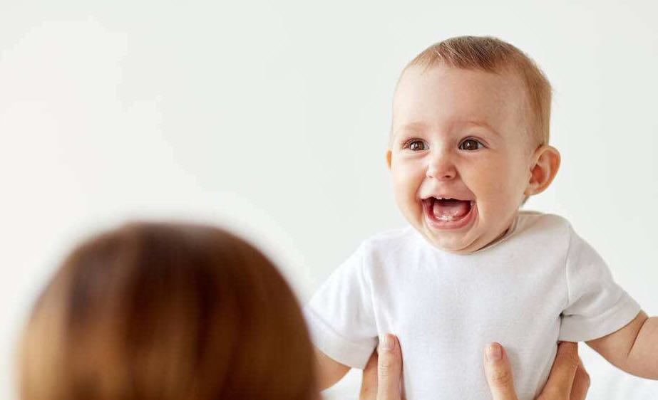 宝宝吹空调一热一冷感冒了,空调一吹就感冒是怎么回事