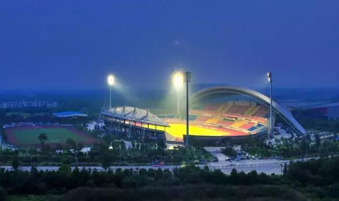 太skr,张学友薛之谦演唱会完整版