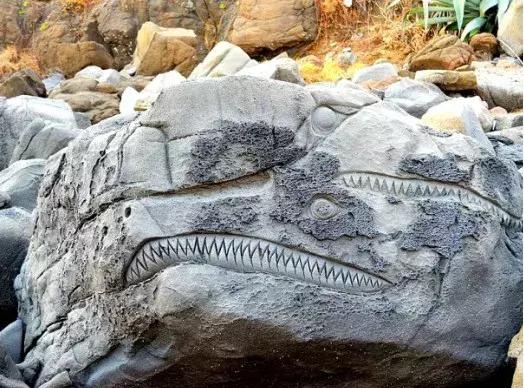 韩国济州岛是一座典型的火山岛,世界有名的火山岛