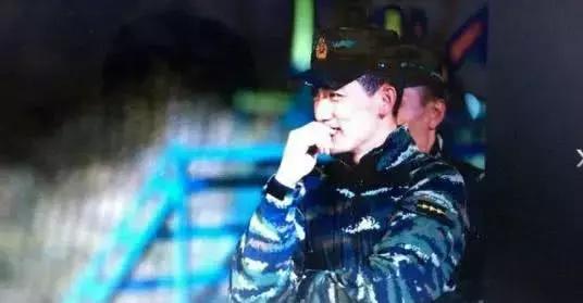 张馨予老公何捷童年照曝光,张馨予老公何捷多大年龄了