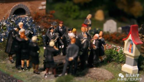 德国兄弟打造模型,德国两兄弟建造小人国