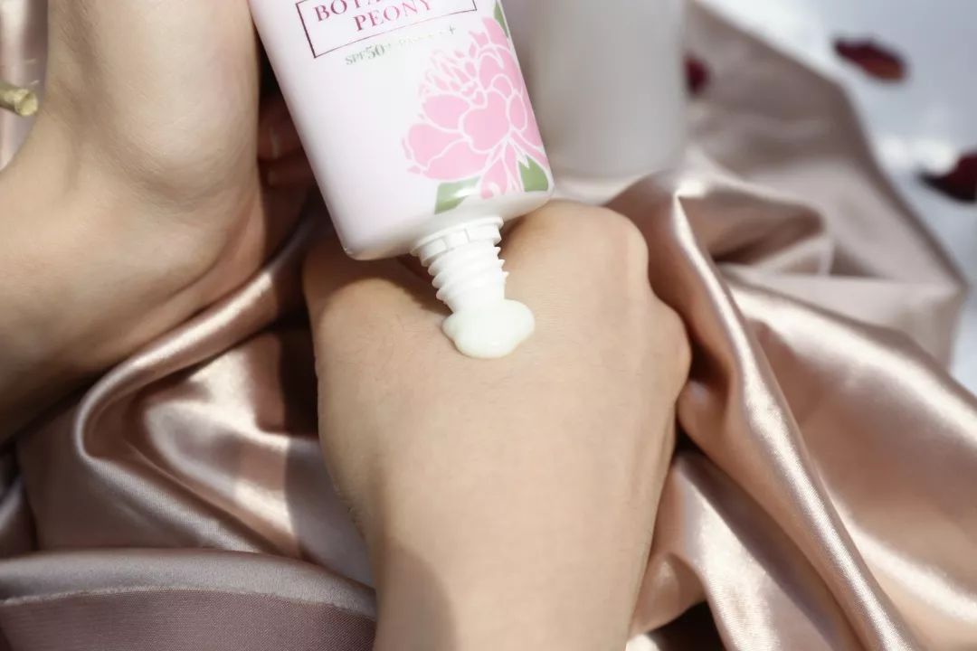 万事屋推荐｜十二星座，这里有一份待查收的粉色包裹