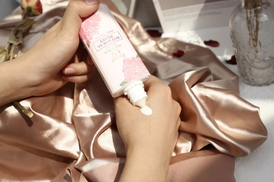 万事屋推荐｜十二星座，这里有一份待查收的粉色包裹