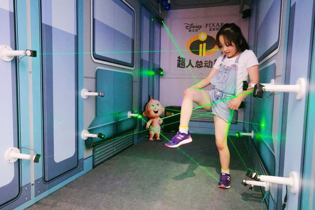 闺蜜约起!Gucci垃圾桶、11米高唐老鸭、纽约来的蛋屋……魔都8月活动大集结!