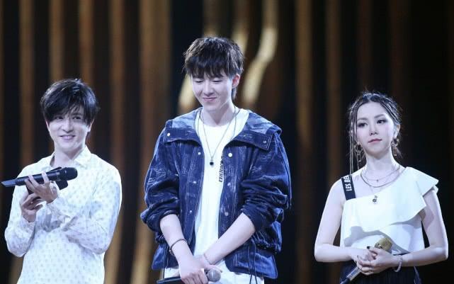 摩登兄弟最近一次直播,摩登兄弟直播遇突发事件