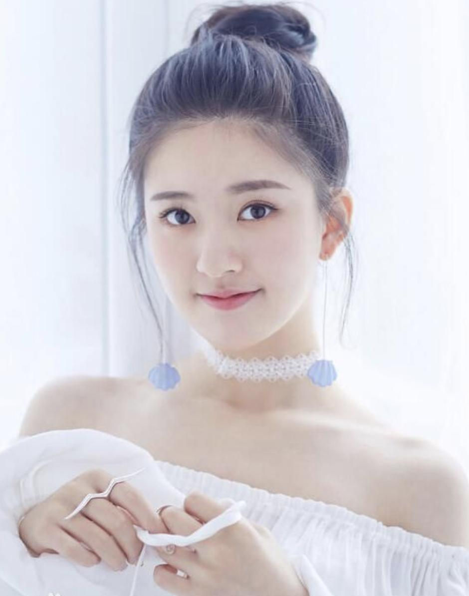 盘点:十大势头劲猛的新晋实力小花,《白夜追凶》梁缘上榜