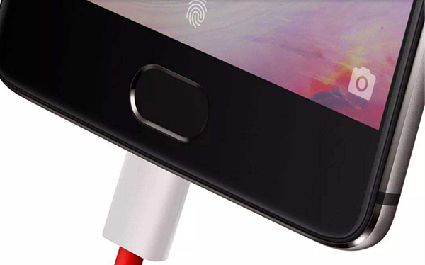 有几种充电方式容易损坏手机电池,充电坏习惯