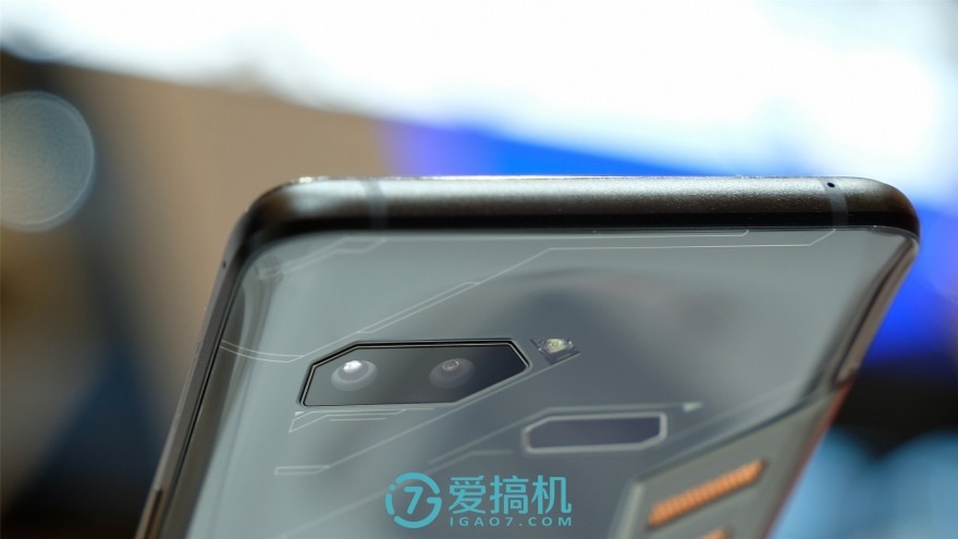 华硕游戏手机rogphone,华硕rog一代游戏手机