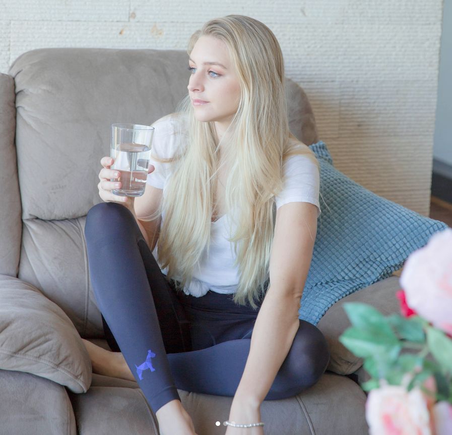 穿着就能瘦腿的裤子真的有用吗,穿瘦腿裤睡觉可以瘦腿吗