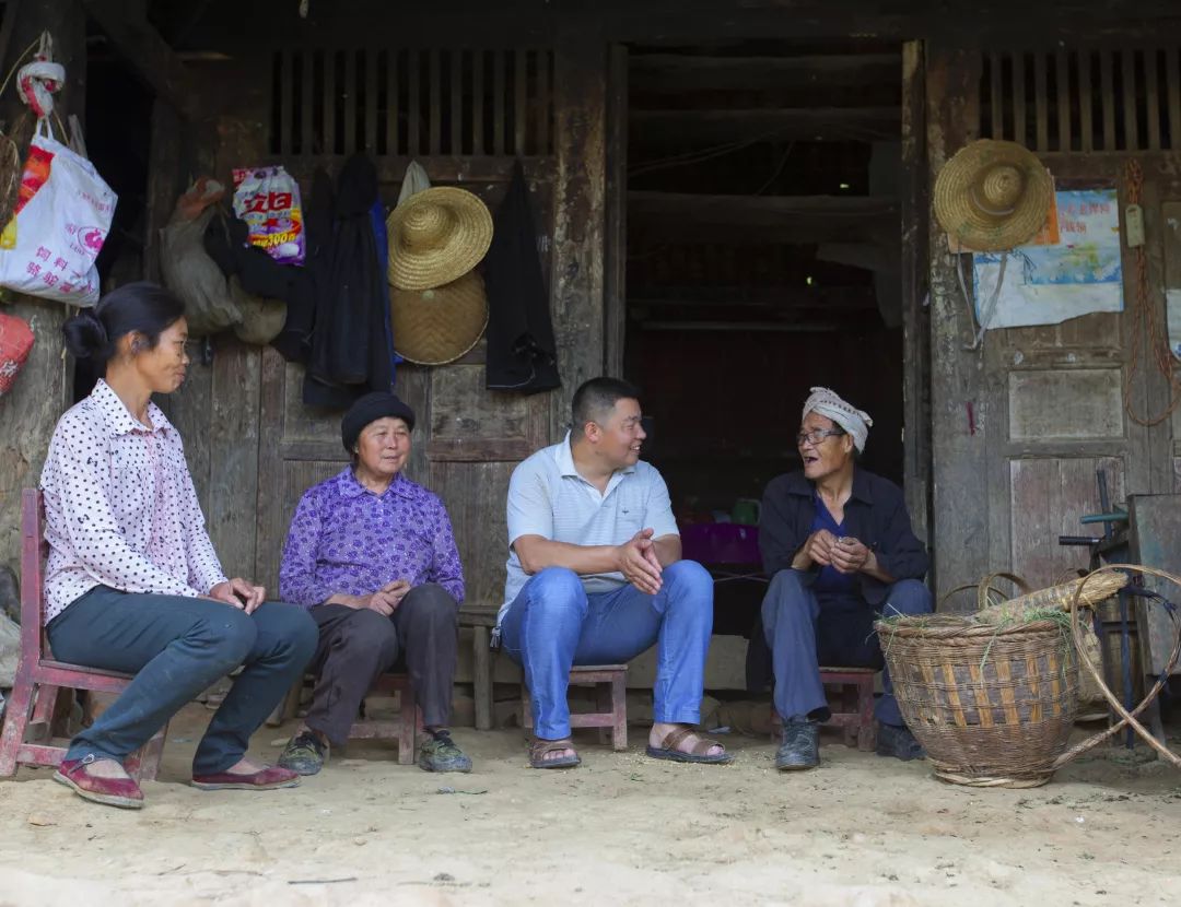 「创富人物」凌云茶乡“领头阳”的人善茶方纯