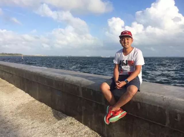 十年生死两茫茫的情感,我们的十年太多酸甜苦辣