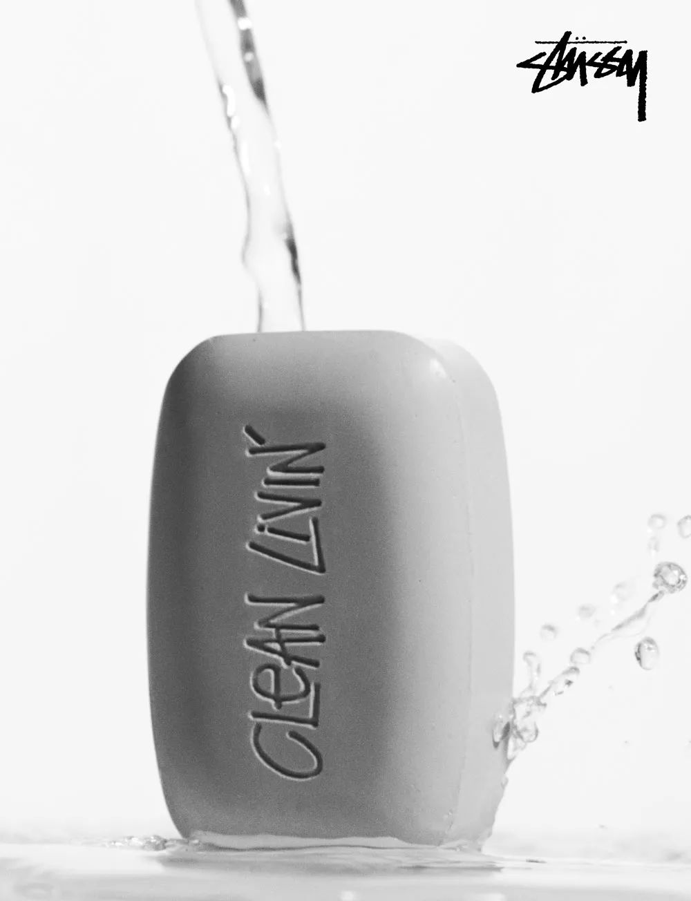 2021詹姆斯季后赛上脚球鞋,詹姆斯上脚nikedarksb