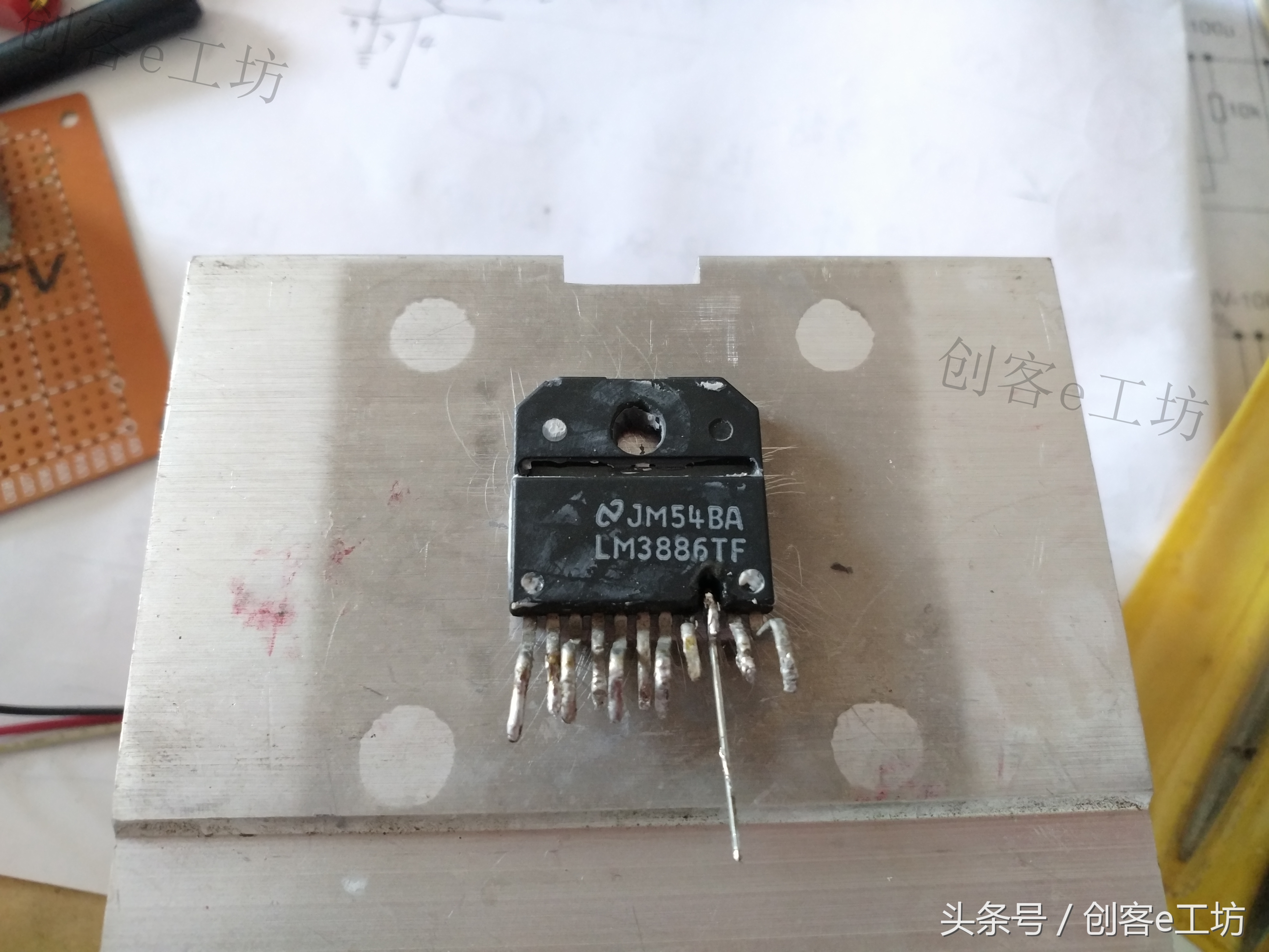用lm3915芯片做100段音频频谱灯,lm3886t功放最佳供电电压是多少