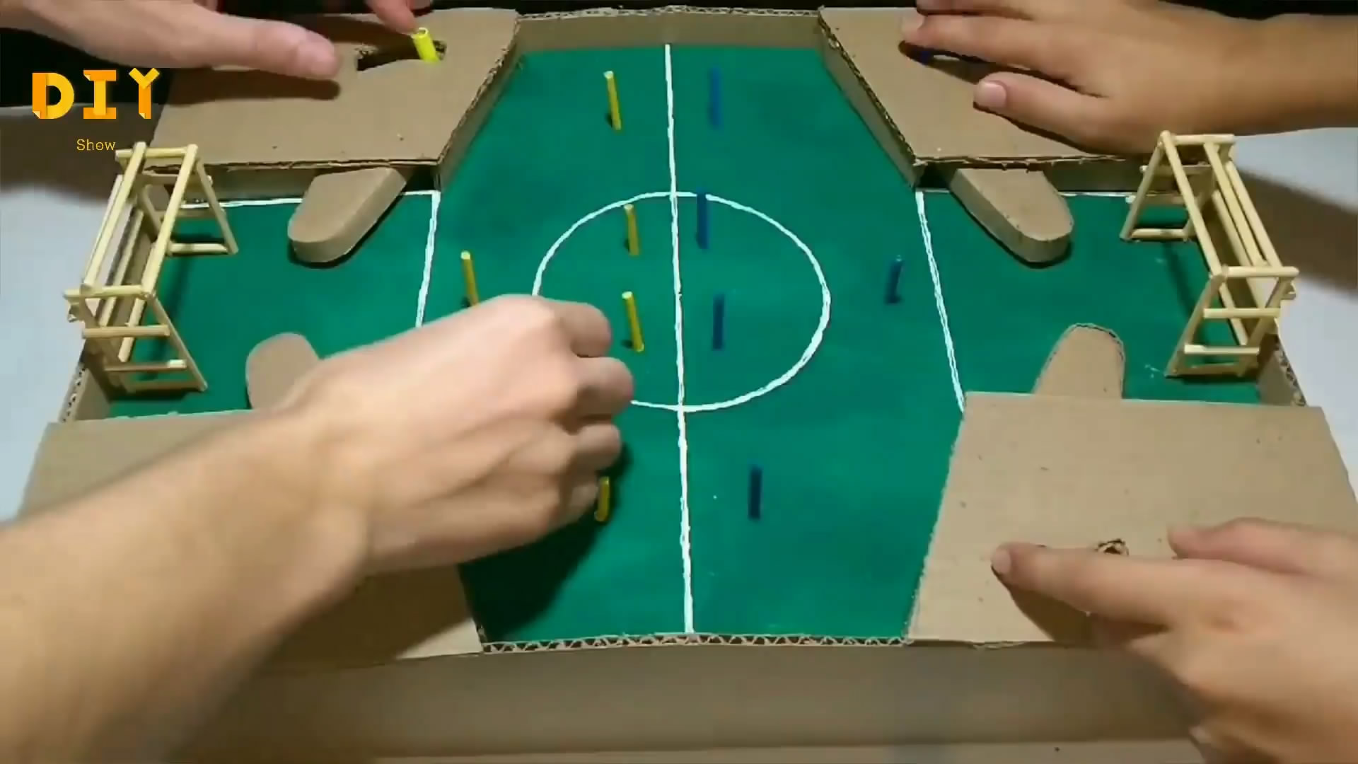 用纸做一个弹弹球游戏机教程来啦,足球游戏机手工简单易学