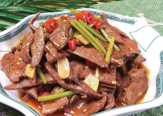 女性更年期吃叶酸的好处,绝经女性补叶酸有好处吗