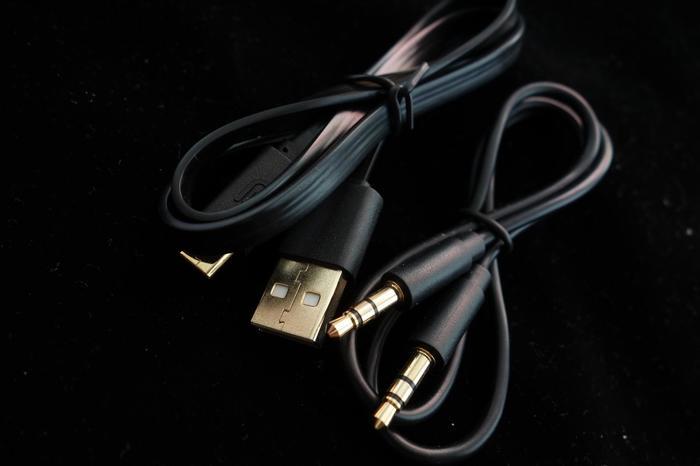 诞生自美国洛杉矶的美国音箱刚猛高解析硬怼Bosemini2结果如何