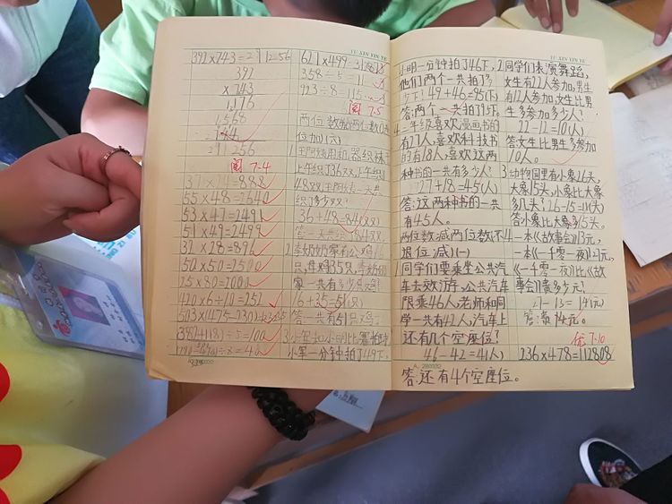 关爱聋哑伴智力障碍儿童,关爱残疾孩子