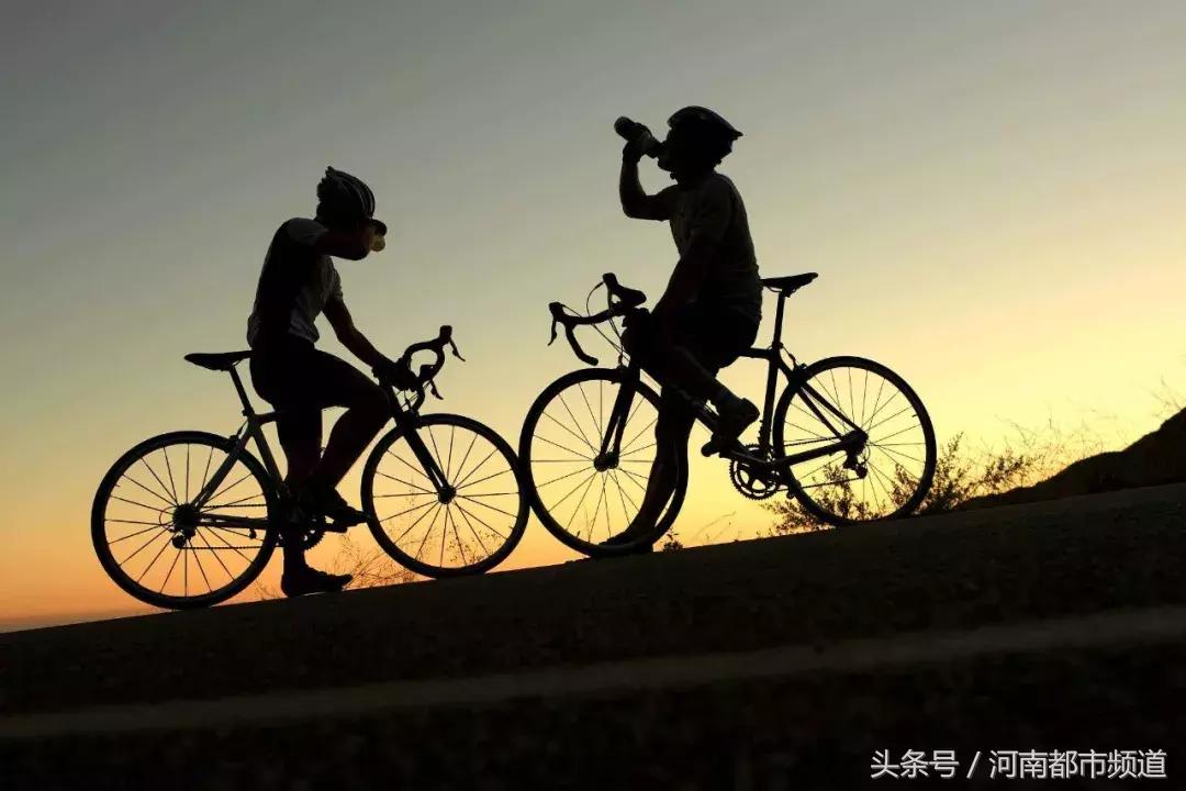 武汉大学生23天骑行3700公里到越南，还瞒着父母，只为：改变自己