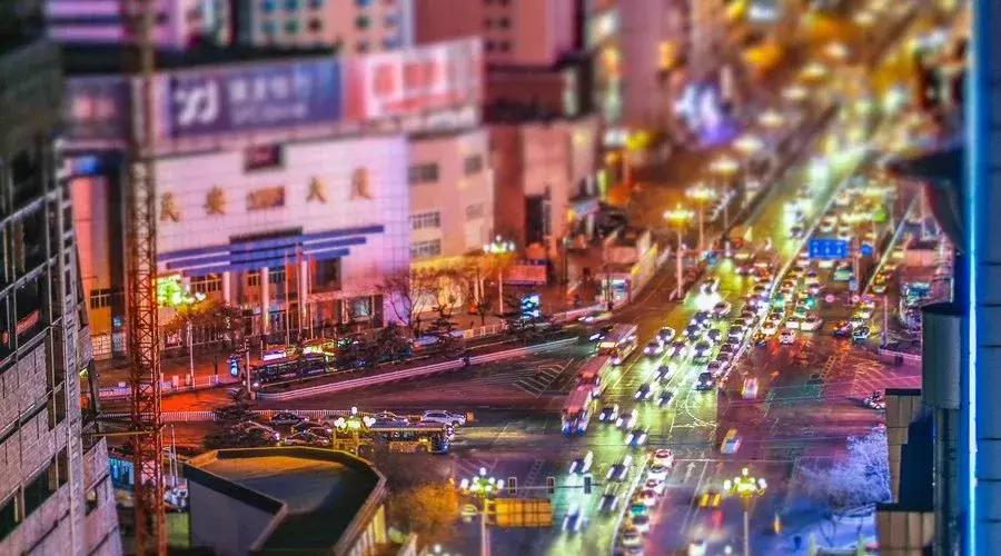 工资5000，还贷7000：深圳人的夜晚，其实比白天更忙