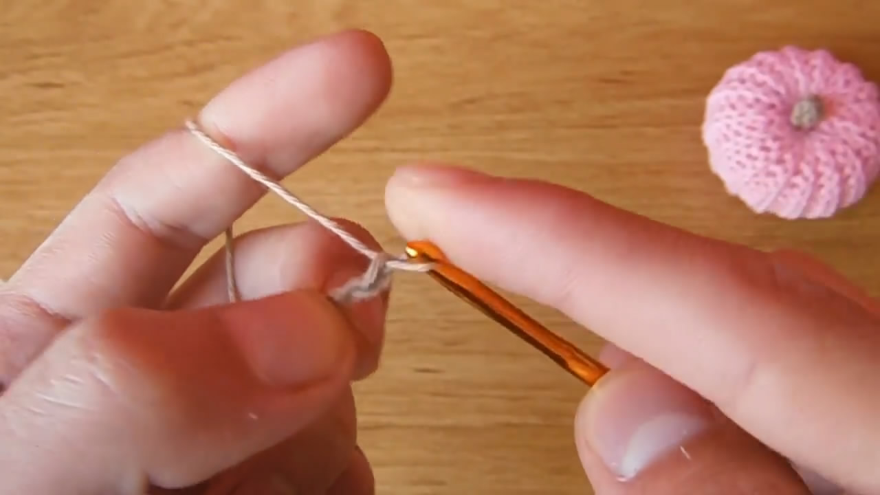 南瓜毛线钩织方法教程,毛线钩织长南瓜完整教程