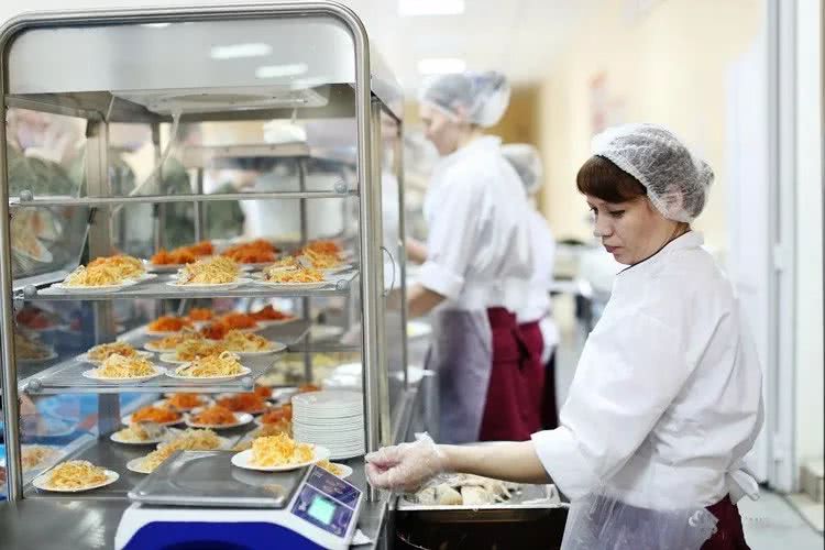 国足每日伙食多少钱,国足伙食最新