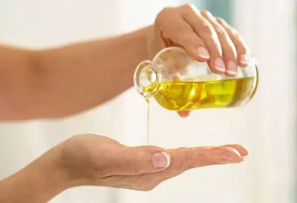 平价眼霜去细纹30岁,30岁以上淡细纹平价眼霜