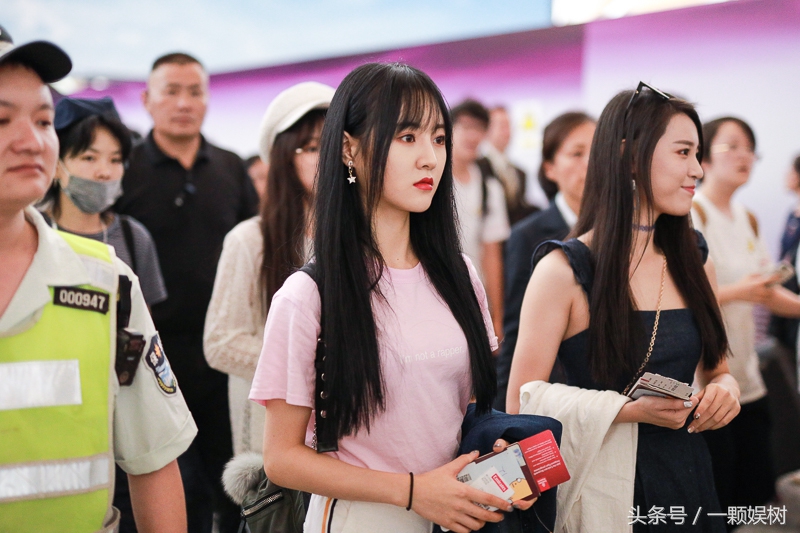 snh48鞠婧祎和谁一对,snh48和鞠婧祎争第一