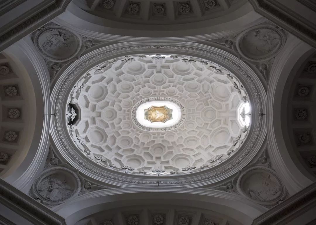 解压！美哭的对称建筑，瞬间治愈强迫症患者