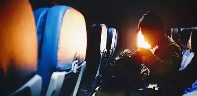 坐出国飞机的流程和注意事项,乘坐飞机要注意的安全事项教案