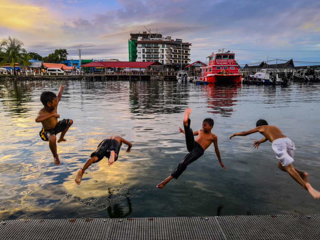 单反相机和手机摄影有什么区别,摄影初学者适合买什么单反相机