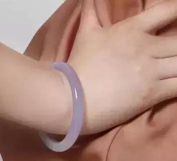 玉镯配金镯怎么选尺寸,福镯贵妃镯的区别